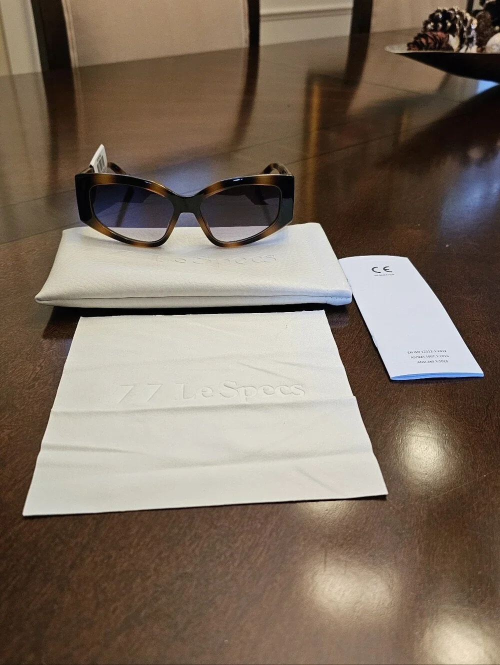Le Specs Ombre Tortise Sunglasses Retail $99 NWT-revolve-banana-ray ban